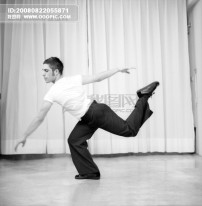 舞蹈 芭蕾 <em>双人</em>舞 <em>人体</em> 动作 阳刚 柔 编排 舞台 